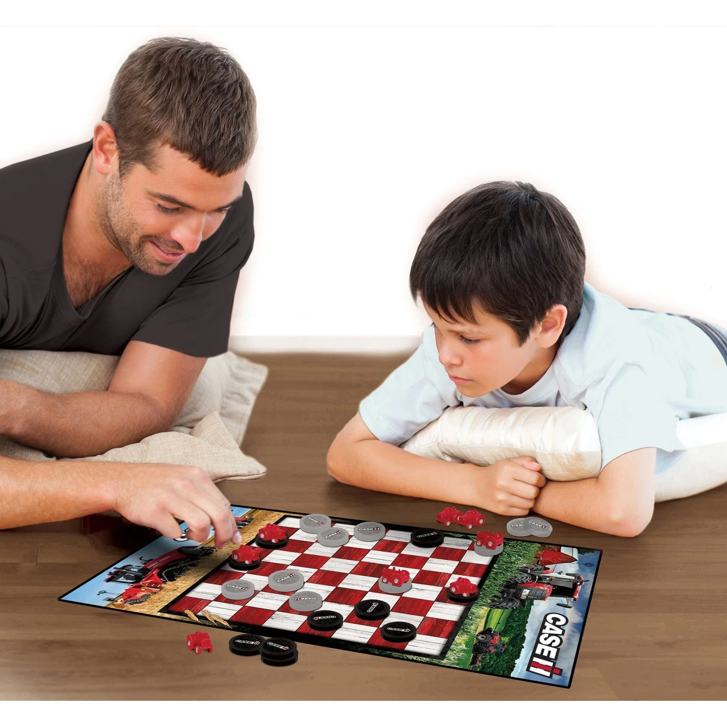 CASE IH Checkers Board Game - Image 4