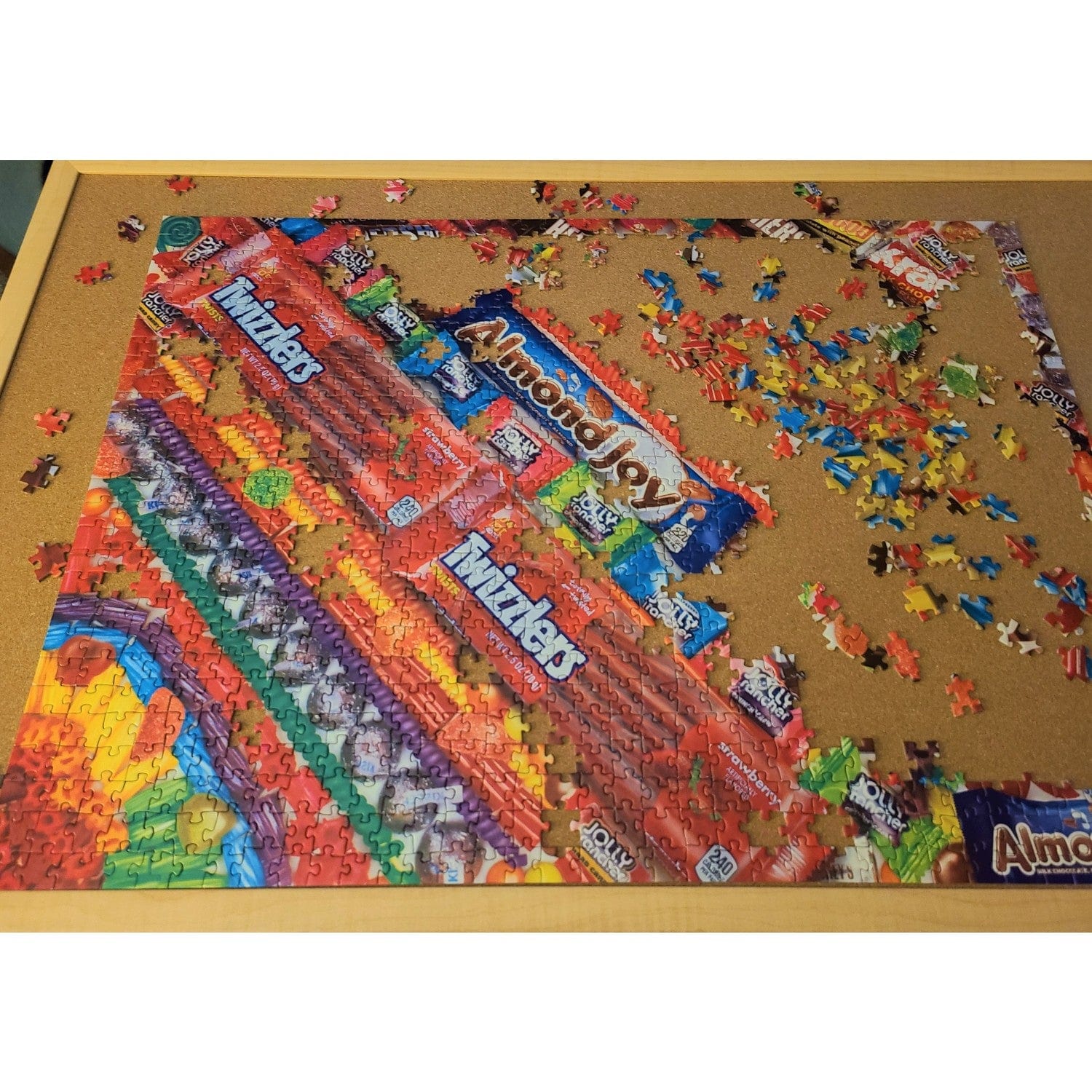 Hershey's Sweet Tooth Fix - 1000 Piece Jigsaw Puzzle - Image 5